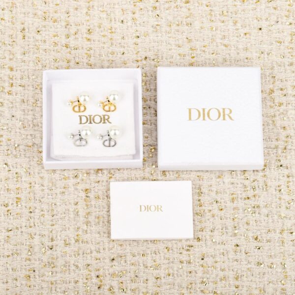 replik,replica,schmuck,1:1,beste,ohrringe,ring,Repliken Boutique / Dior CD Buchstaben-Ohrstecker mit Perlen in Gold und Silber (MZRC9)