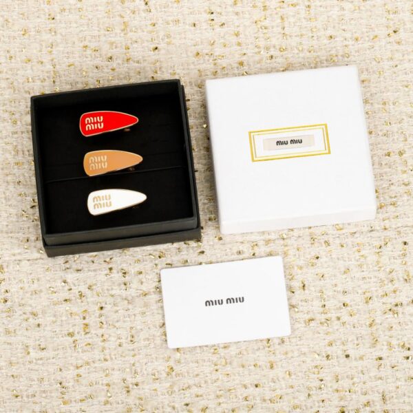 replik,replica,schmuck,1:1,beste,ohrringe,ring,Repliken Boutique / 【MIUMIU Bunte Haarspange mit Emaille-Buchstaben】(KAB0F)