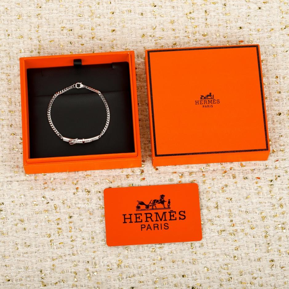 replik,replica,schmuck,1:1,beste,ohrringe,ring,Repliken Boutique / Etriviere-Armband, maßgefertigte Version aus 18-karätigem Gold und Diamanten (YFQRU) erhältlich. replik,replica,schmuck,1:1,beste,ohrringe,ring,Repliken Boutique / Etriviere-Armband, maßgefertigte Version aus 18-karätigem Gold und Diamanten (YFQRU) erhältlich.
