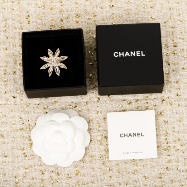 replik,replica,schmuck,1:1,beste,ohrringe,ring,Repliken Boutique / 【Chanel Sonnenblumenring mit Volldiamanten und Doppel-C-Design】(QSHJ7)