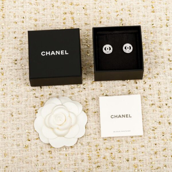 replik,replica,schmuck,1:1,beste,ohrringe,ring,Repliken Boutique / 【Chanel Silberne runde Doppel-C-Ohrstecker mit Volldiamanten】(3O92C)