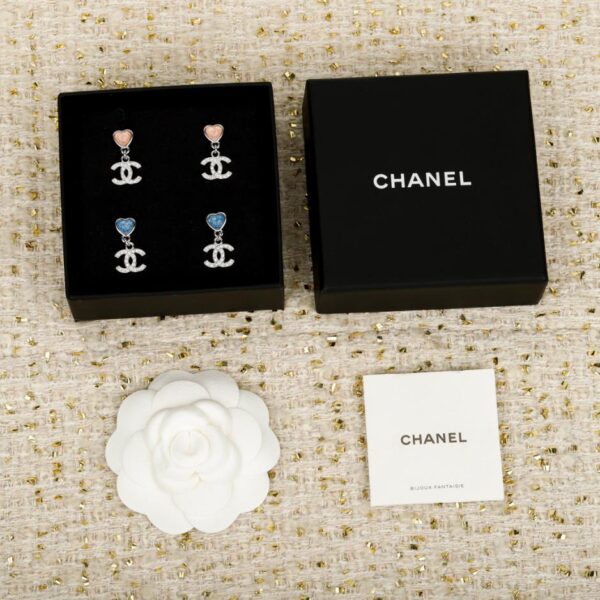 replik,replica,schmuck,1:1,beste,ohrringe,ring,Repliken Boutique / 【Chanel Ohrstecker in Herzform mit doppeltem C in Rosa und Blau】(Z8JNY)