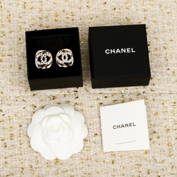 replik,replica,schmuck,1:1,beste,ohrringe,ring,Repliken Boutique / 【Chanel Ohrringe mit durchbrochenem quadratischem Muster】(T3KK1)