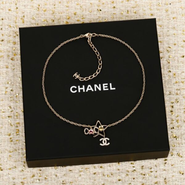 replik,replica,schmuck,1:1,beste,ohrringe,ring,Repliken Boutique / Chanel Ohrringe in Herzform, schwarz und gold (NKVK9)