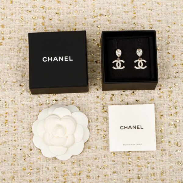 replik,replica,schmuck,1:1,beste,ohrringe,ring,Repliken Boutique / 【Chanel 25A Tropfenförmige Strass-Ohrstecker mit Doppel-C-Motiv zum Anclipsen】(O1U1D)