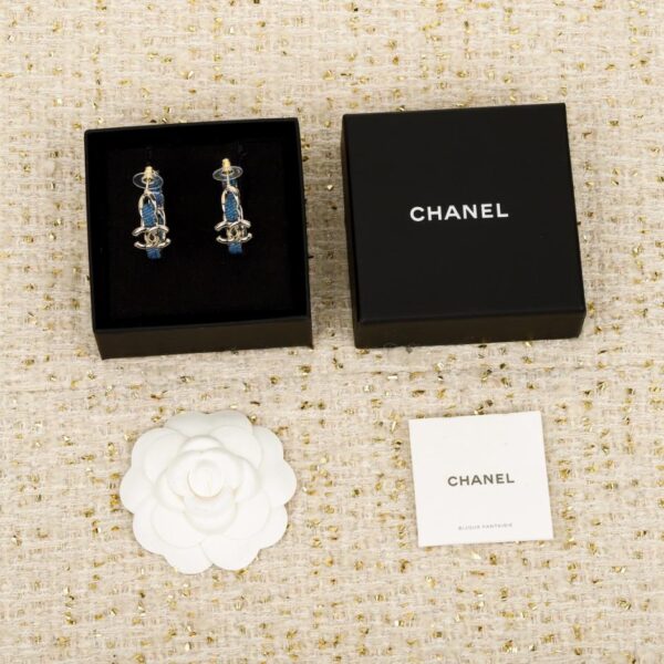 replik,replica,schmuck,1:1,beste,ohrringe,ring,Repliken Boutique / 【Chanel Ohrringe aus schwarzem Leder mit Kettengliedern und Denim-Optik】25P (50660)