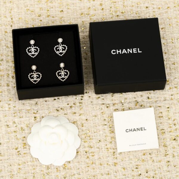 replik,replica,schmuck,1:1,beste,ohrringe,ring,Repliken Boutique / 【Chanel Ohrringe mit durchbrochenem Herzmuster und Perlenstickerei】25 (CFWKN)