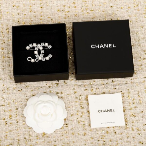 replik,replica,schmuck,1:1,beste,ohrringe,ring,Repliken Boutique / 【Chanel Coco Perlenbrosche mit durchbrochener Stickerei】5s(B3Y0Z)