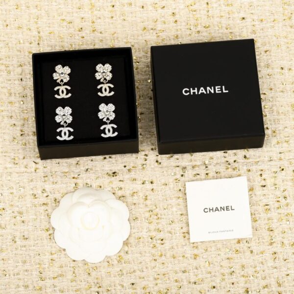 replik,replica,schmuck,1:1,beste,ohrringe,ring,Repliken Boutique / 【Chanel Clover Doppel-C Ohrringe mit Volldiamanten】(FHT4E)