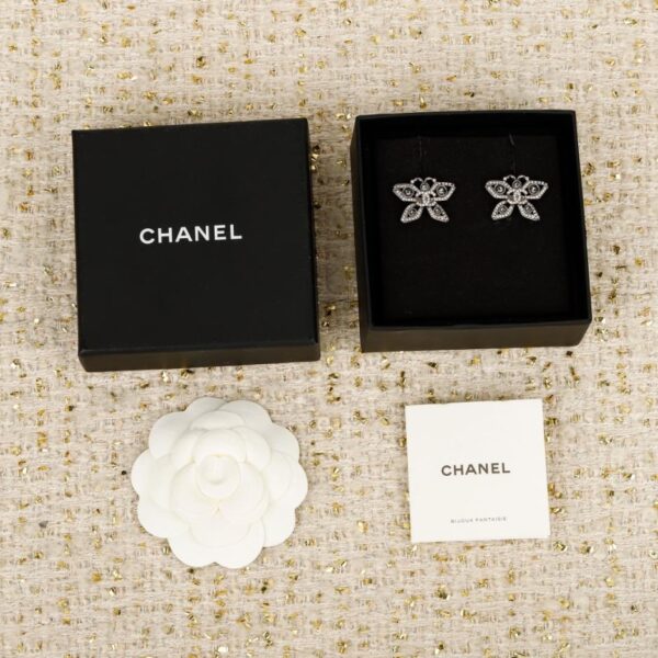 replik,replica,schmuck,1:1,beste,ohrringe,ring,Repliken Boutique / 【Chanel Ohrstecker mit durchbrochenem Schmetterlingsmuster und Doppel-C-Muster】(BE1ZX)