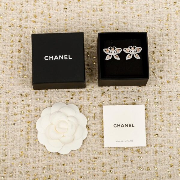 replik,replica,schmuck,1:1,beste,ohrringe,ring,Repliken Boutique / 【Chanel Ohrstecker mit durchbrochenem Schmetterlingsmuster und Doppel-C-Muster】(QLS13)