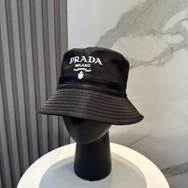 replik,replica,schmuck,1:1,beste,ohrringe,ring,Repliken Pradas neuer Designer-Bucket-Hat mit gesticktem 3D-Logo (JXU42Y)