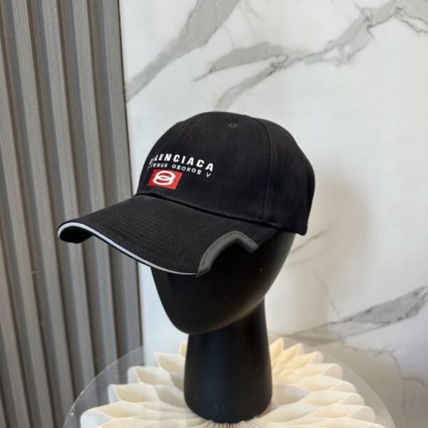 replik,replica,schmuck,1:1,beste,ohrringe,ring,Repliken Das neue Logo von BALENCIAGA für Baseballspiele (IQODEB)