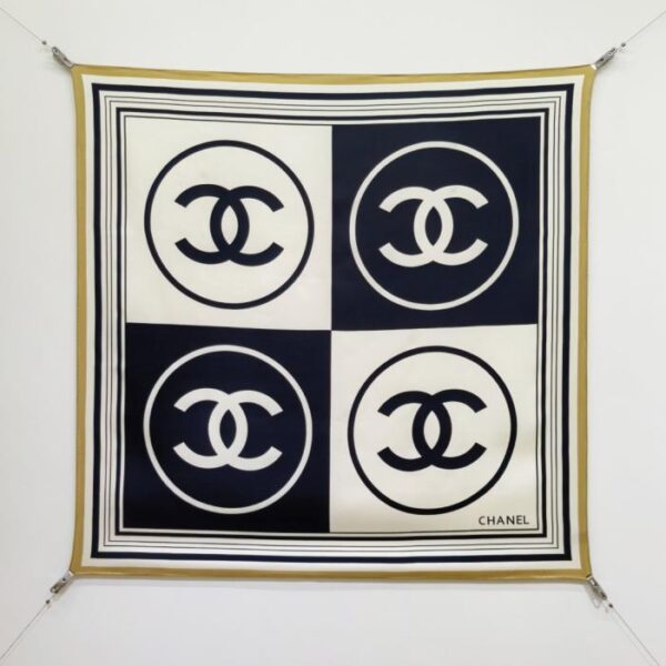 replik,replica,schmuck,1:1,beste,ohrringe,ring,Repliken SCC257618 Momme Doppelseitiger 90x90cm Twill Seide Chanel (ND344Z)