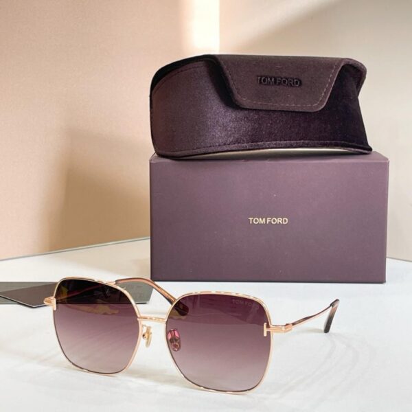 replik,replica,schmuck,1:1,beste,ohrringe,ring,Repliken Tom Ford Sonnenbrille, Modell TF1250 (CLR2FC)