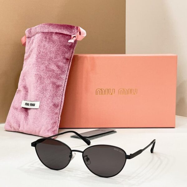 replik,replica,schmuck,1:1,beste,ohrringe,ring,Repliken MIUMIU Sonnenbrille MODELL SMU A63 (DCBKHF)